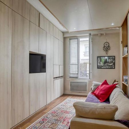 Hidden Abode With Large Patio In Buttes-Chaumont - Paris Bagian luar foto
